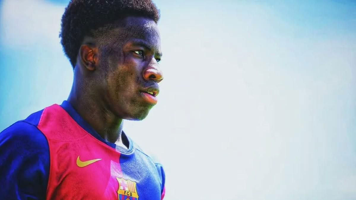 英超激战正酣：利物浦领跑，曼联切尔西紧追不舍